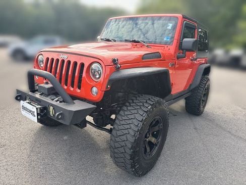 Used 2015 Jeep Wrangler Sahara w/ Connectivity Group AWD/4WD image 1