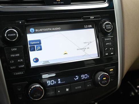 Used 2015 Nissan Altima 2.5 SL w/ Technology Package image 25