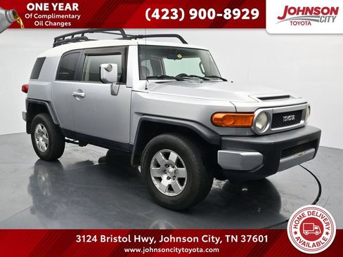 Used 2008 Toyota FJ Cruiser 4WD w/ Convenience Pkg image 1