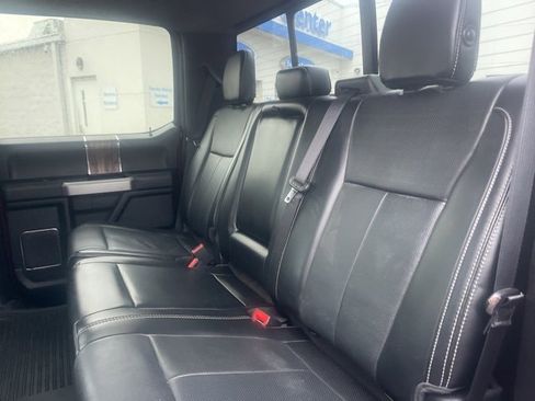 Used 2018 Ford F150 Lariat image 39