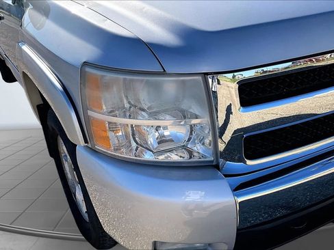 Used 2010 Chevrolet Silverado 1500 LT w/ Power Pack Plus AWD/4WD image 29