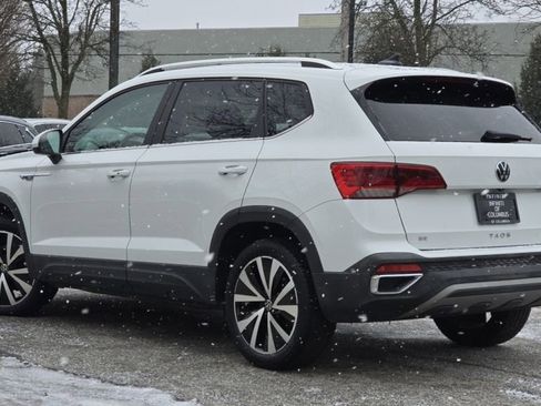 Used 2022 Volkswagen Taos SE w/ Panoramic Sunroof Package image 15