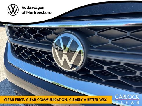 Certified 2023 Volkswagen Taos SE FWD image 13