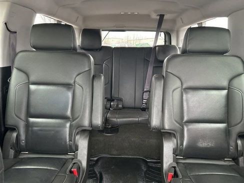 Used 2017 Chevrolet Suburban Premier image 31