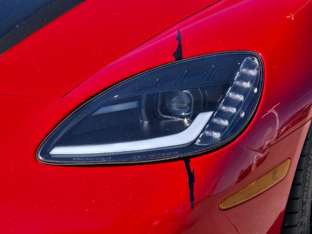 Used 2005 Chevrolet Corvette Coupe w/ Preferred Equipment Group RWD image 37