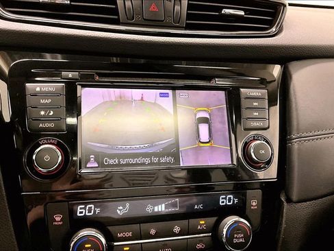 Used 2018 Nissan Rogue SL w/ Premium Package image 14