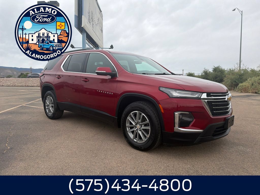 Used 2023 Chevrolet Traverse LT AWD/4WD image 7