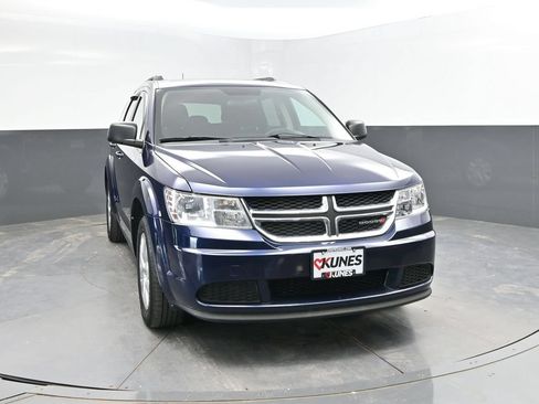 Used 2017 Dodge Journey SE FWD image 4