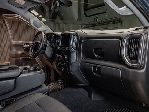 Used 2020 Chevrolet Silverado 1500 LT w/ Texas Edition image 14