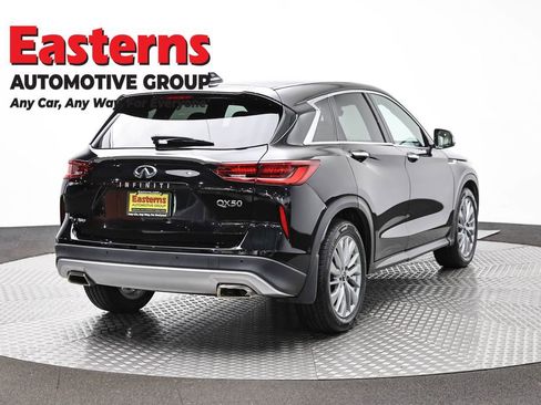 Used 2023 INFINITI QX50 Pure AWD/4WD image 5