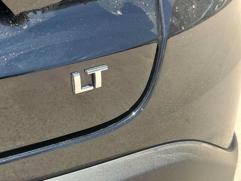 Used 2025 Chevrolet Trax LT FWD image 11