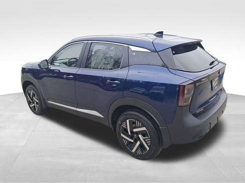 New 2026 Nissan Kicks SV image 3