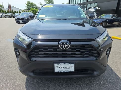 Used 2022 Toyota RAV4 XLE Premium AWD/4WD image 3
