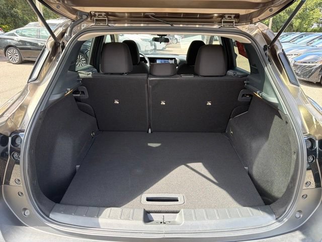 Used 2025 Nissan Kicks SV FWD image 15