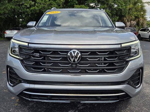Used 2025 Volkswagen Atlas SEL Premium R-Line AWD/4WD image 8