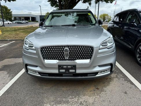 Used 2020 Lincoln Aviator Reserve w/ Equipment Group 202A AWD/4WD image 2