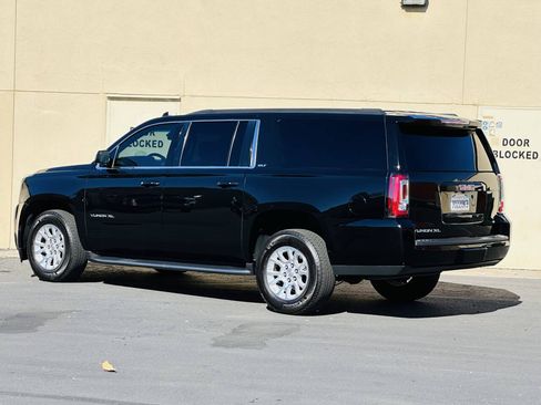 Used 2020 GMC Yukon XL SLT AWD/4WD image 5