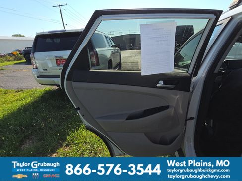 Used 2019 Hyundai Tucson SEL FWD image 12