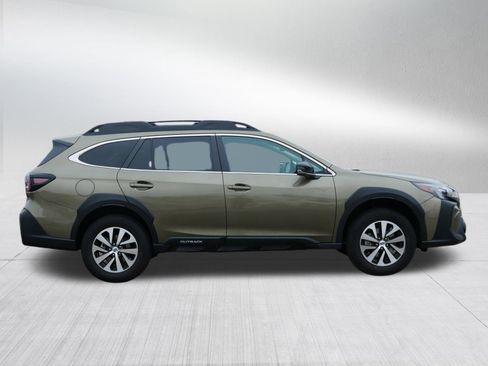 Certified 2025 Subaru Outback Premium image 8