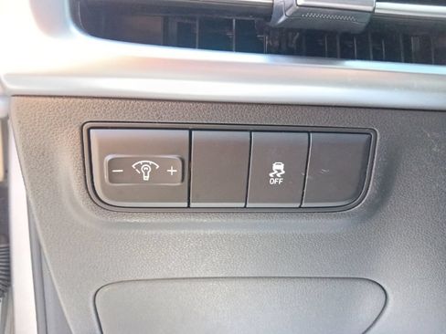 Used 2025 Hyundai Tucson SE FWD image 17
