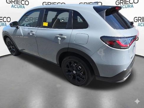 Used 2025 Honda HR-V Sport image 5