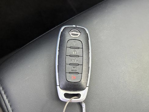 Used 2026 Nissan Pathfinder SL FWD image 20