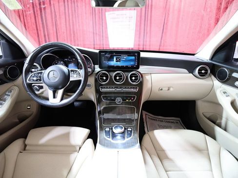 Used 2019 Mercedes-Benz C 300 Sedan image 15