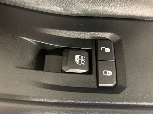 Used 2022 Jeep Grand Cherokee L Limited AWD/4WD image 36