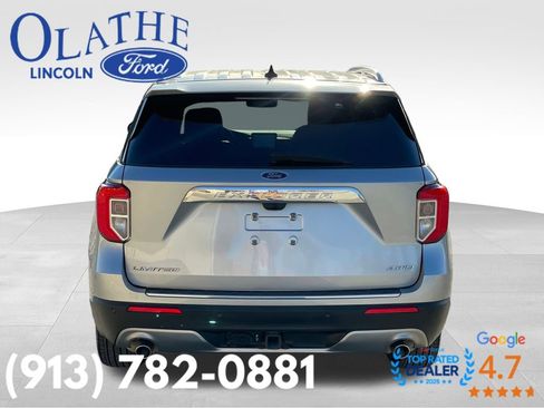 Used 2022 Ford Explorer Limited w/ Equipment Group 301A image 4
