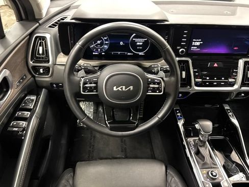 Used 2022 Kia Sorento SX Prestige AWD/4WD image 13