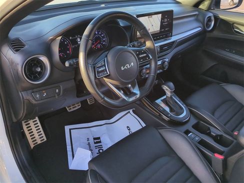 Used 2023 Kia Forte GT-Line w/ GT-Line Premium Package image 10