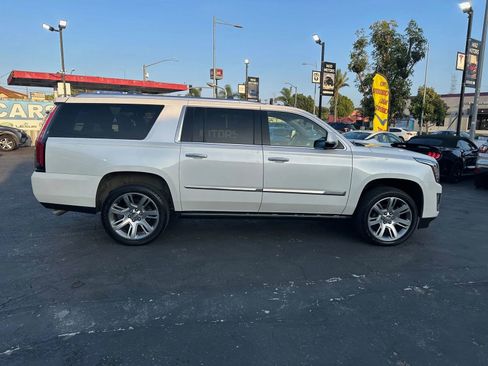 Used 2016 Cadillac Escalade ESV Premium RWD image 7