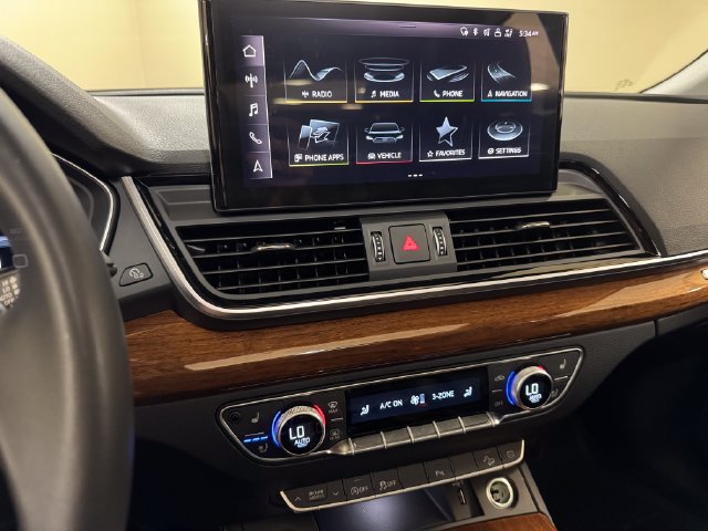 Used 2024 Audi Q5 2.0T Premium Plus AWD/4WD image 14
