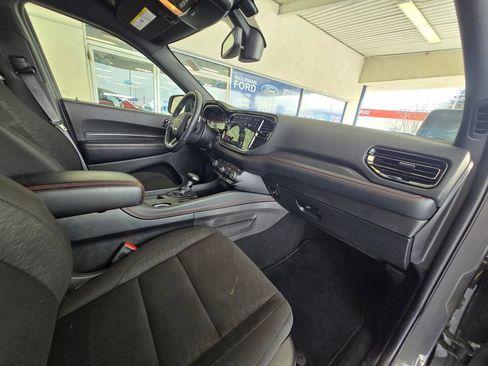 Used 2025 Dodge Durango GT image 29