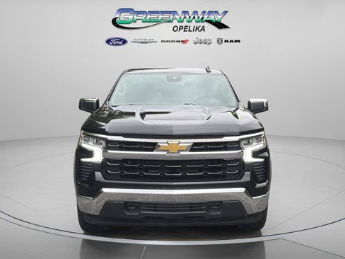 Used 2023 Chevrolet Silverado 1500 LT AWD/4WD image 2