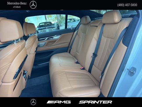 Used 2022 BMW 740i w/ M Sport Package image 20