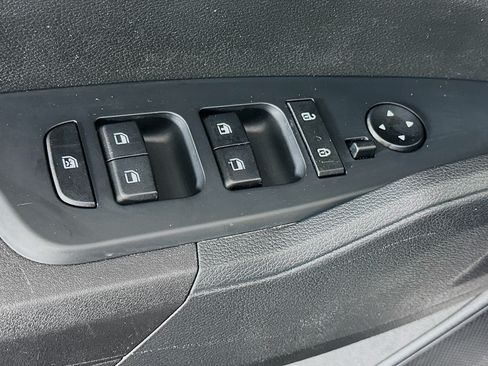 Used 2025 Kia Sportage LX FWD image 15