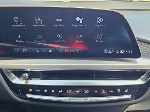 New 2026 Cadillac Lyriq V AWD/4WD image 29