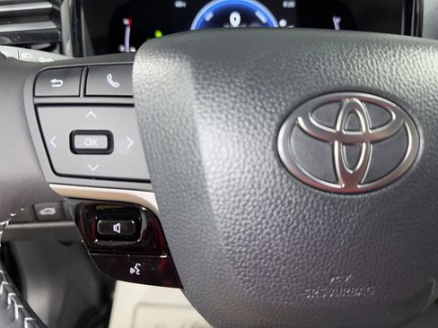 New 2026 Toyota Camry SE image 28