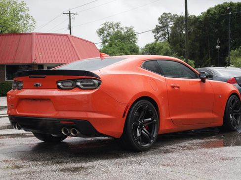 Used 2019 Chevrolet Camaro SS RWD image 5