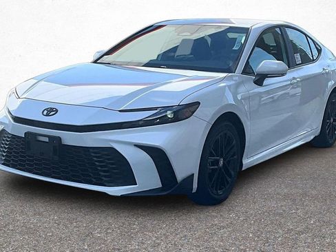 New 2026 Toyota Camry SE image 2