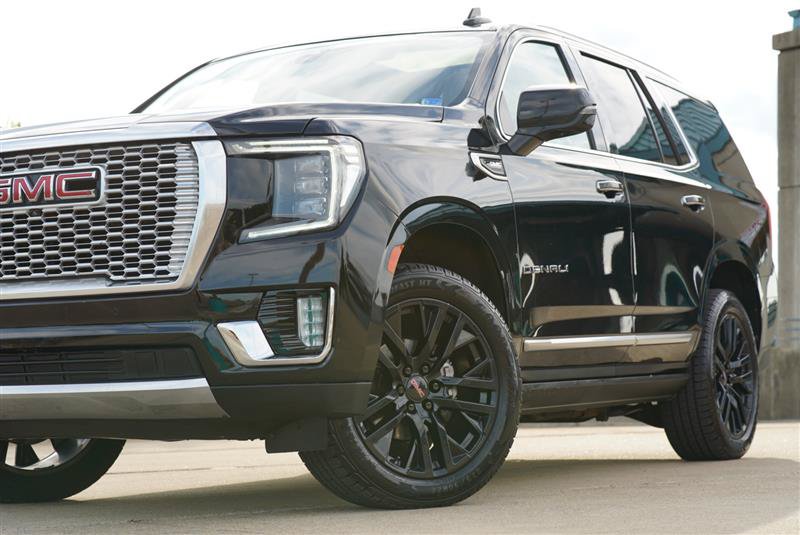 Used 2021 GMC Yukon Denali w/ Denali Premium Package AWD/4WD image 13