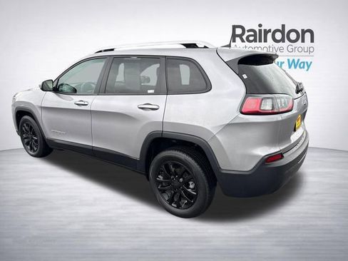 Used 2020 Jeep Cherokee Latitude FWD image 6