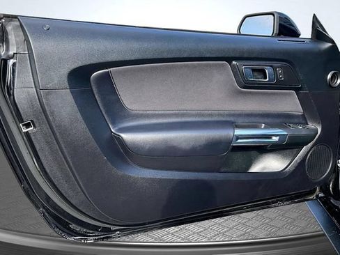 Used 2022 Ford Mustang Coupe w/ Black Accent Package RWD image 19