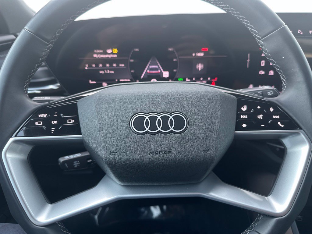 Used 2025 Audi Q5 Premium AWD/4WD image 37