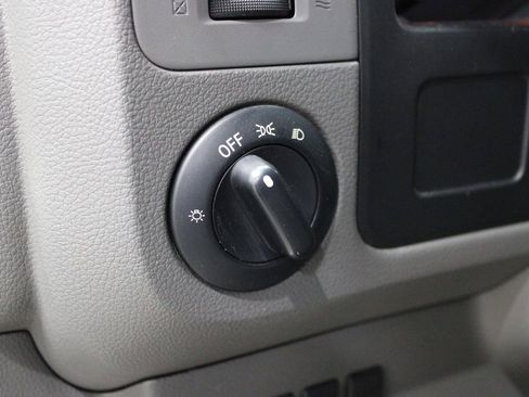 Used 2017 Nissan NV 2500 SV w/ Technology Package image 17