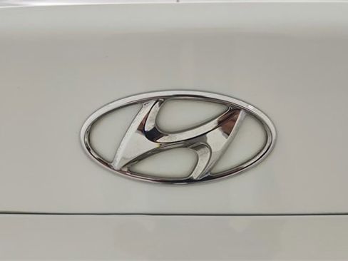 Used 2015 Hyundai Accent GLS image 12