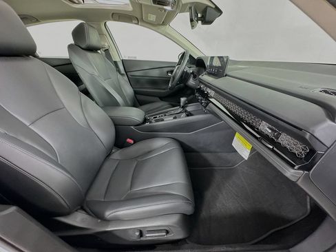 Used 2025 Honda Accord EX-L image 33