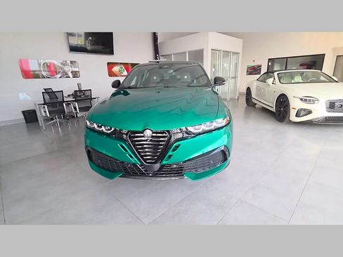 New 2026 Alfa Romeo Tonale w/ Active Assist Package AWD/4WD image 35