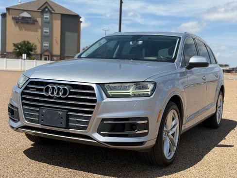 Used 2017 Audi Q7 3.0T Prestige image 1
